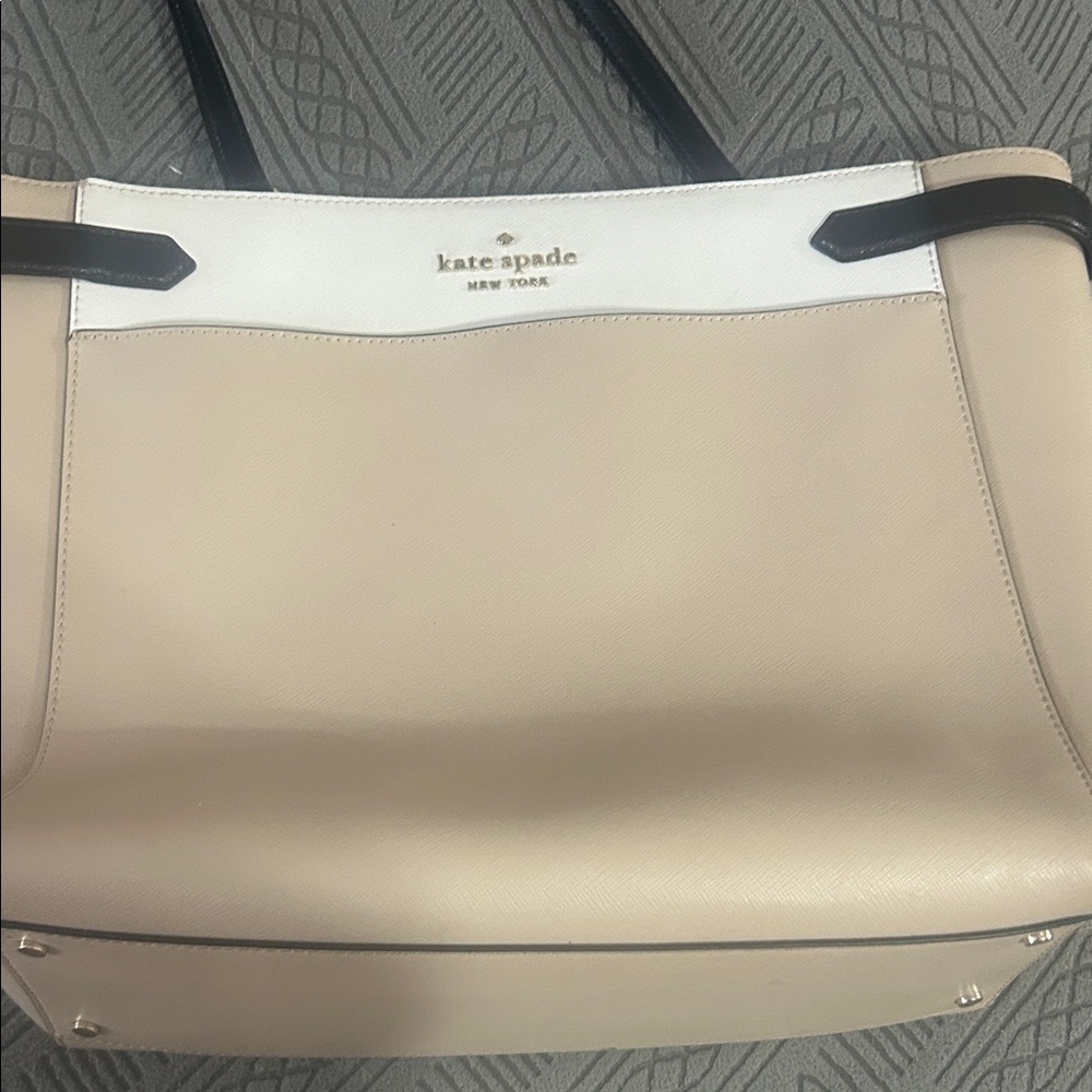 Kate Spade Tan and White Tote Bag